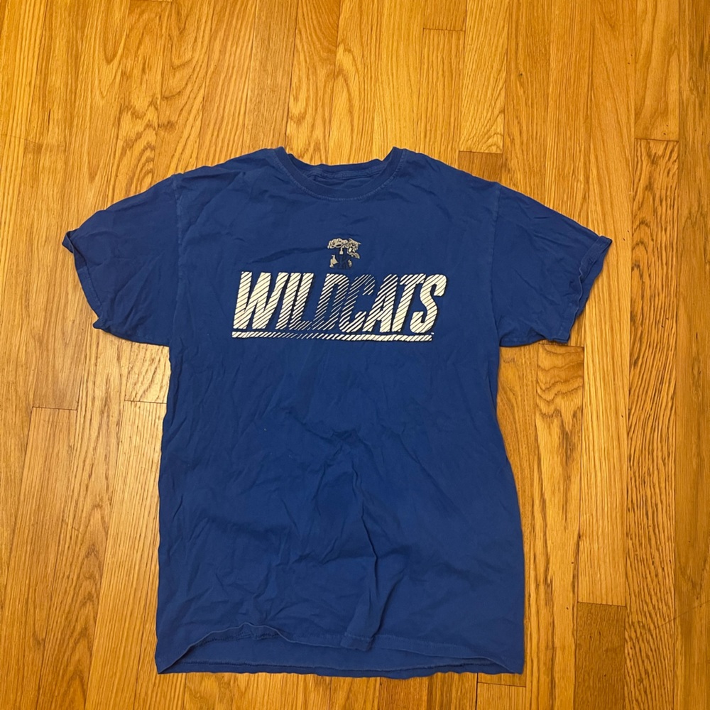 Nice Kentucky wildcat tee shirt